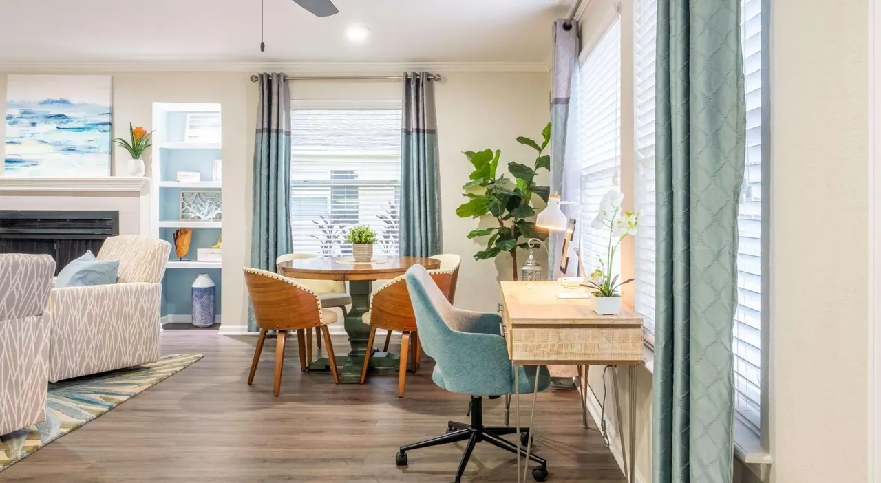 Pickwick Apartments