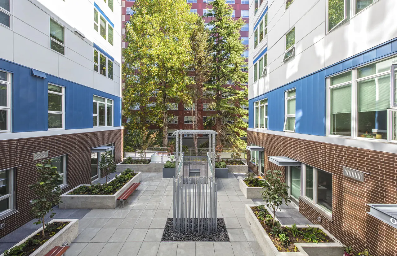 Zig Apartments