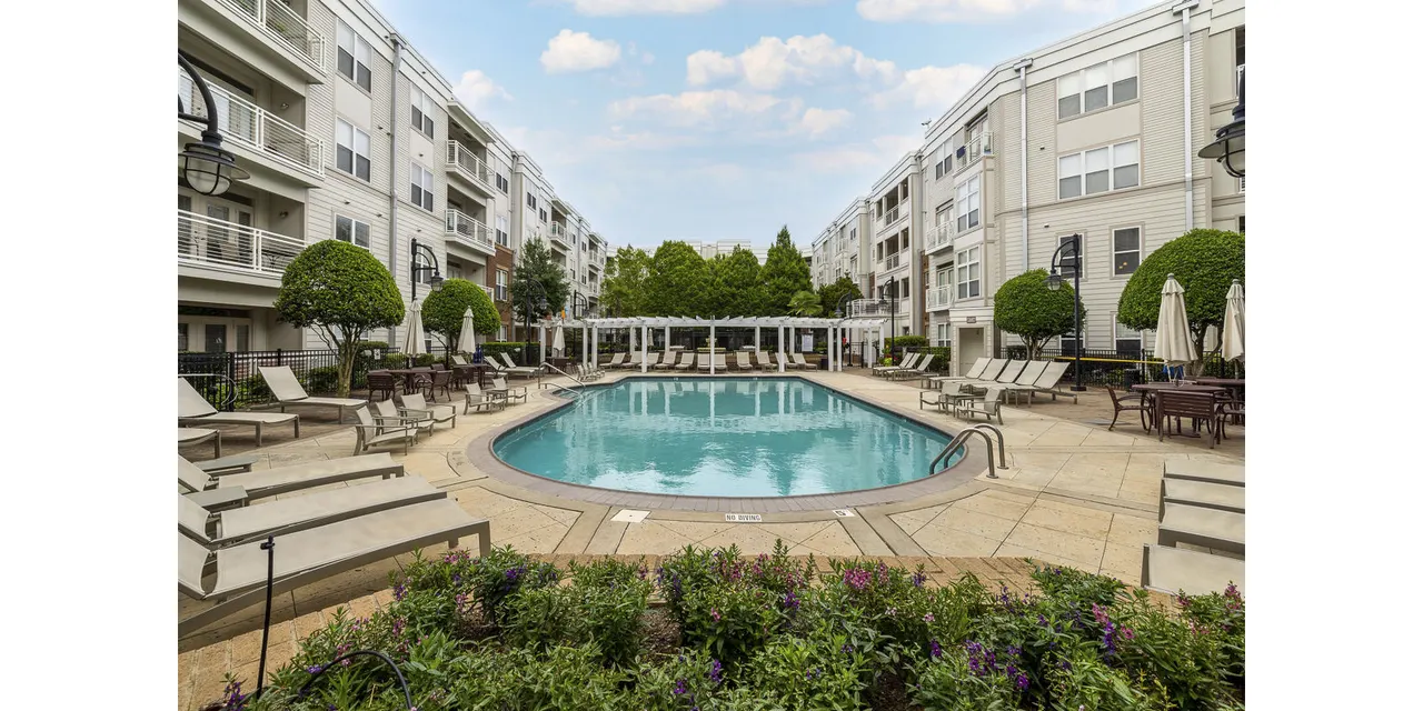 Oberlin Court Apartments