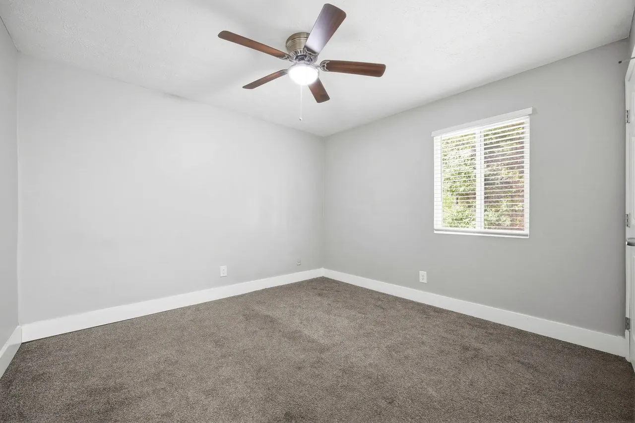 Ridgewood Apartments