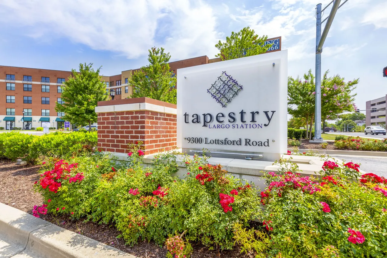 Tapestry Largo Station