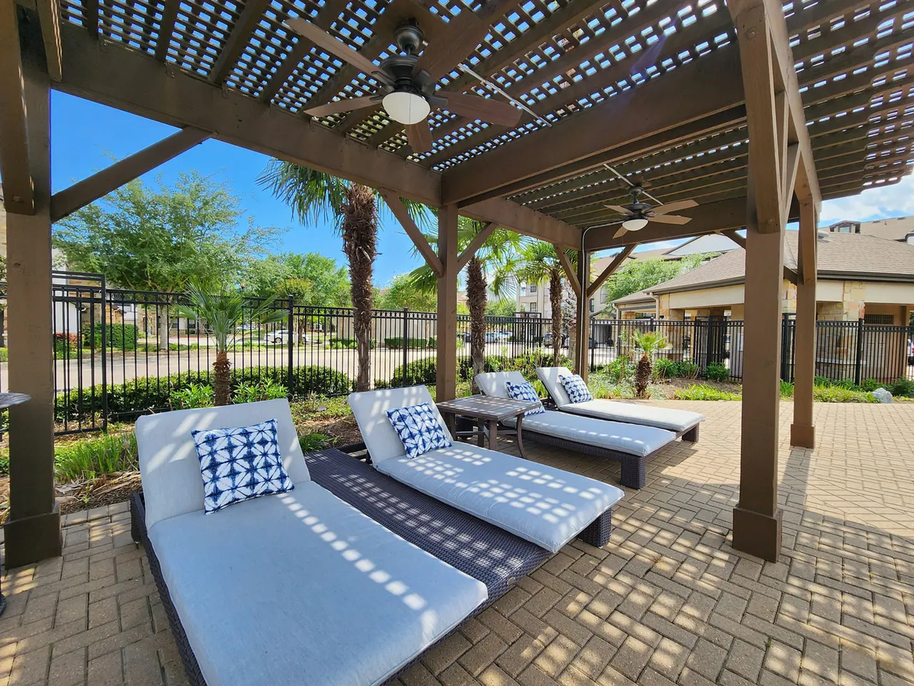 Grand Villas at Tuscan Lakes