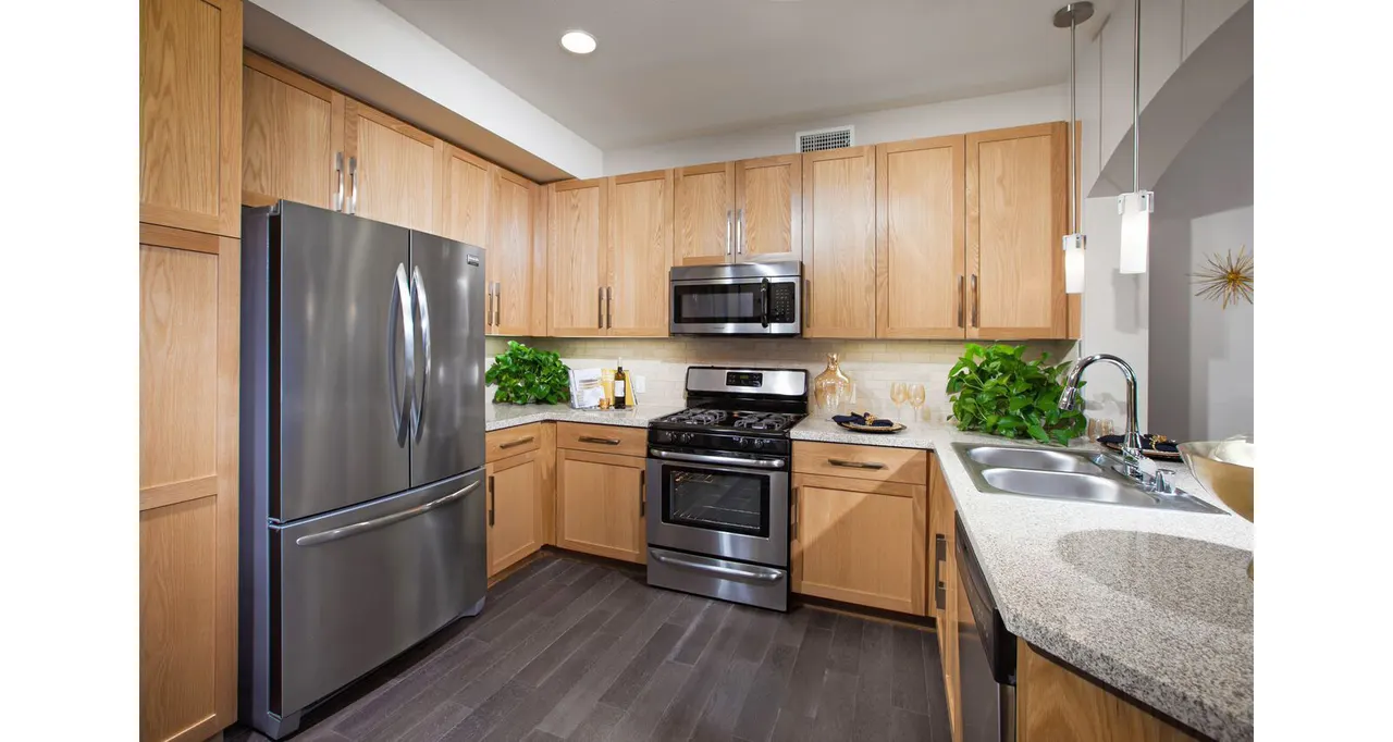 Carlyle Apartments