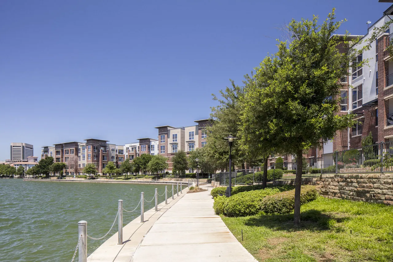 Alta Lakeshore Lofts