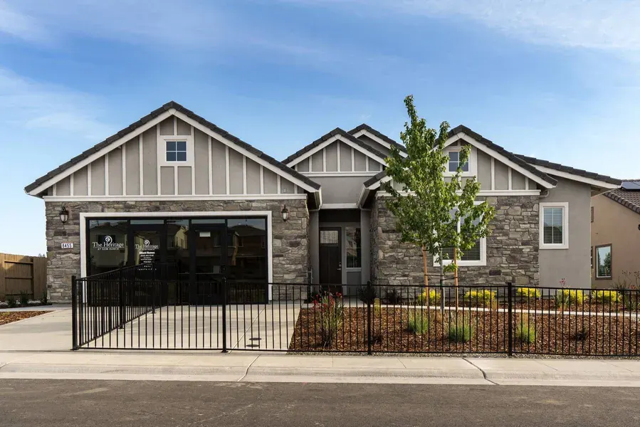 Elliot Home-The Park At Laveen