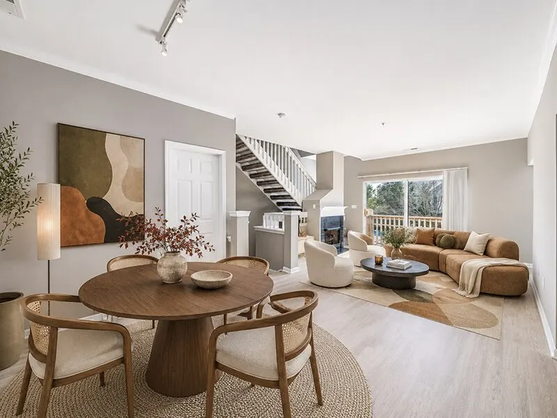 River Run At Naperville Luxury Apartments