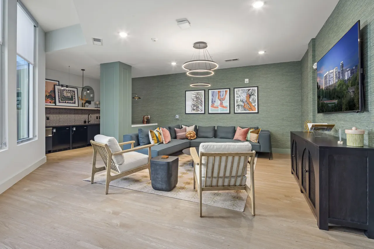 Mira Raleigh Apartments
