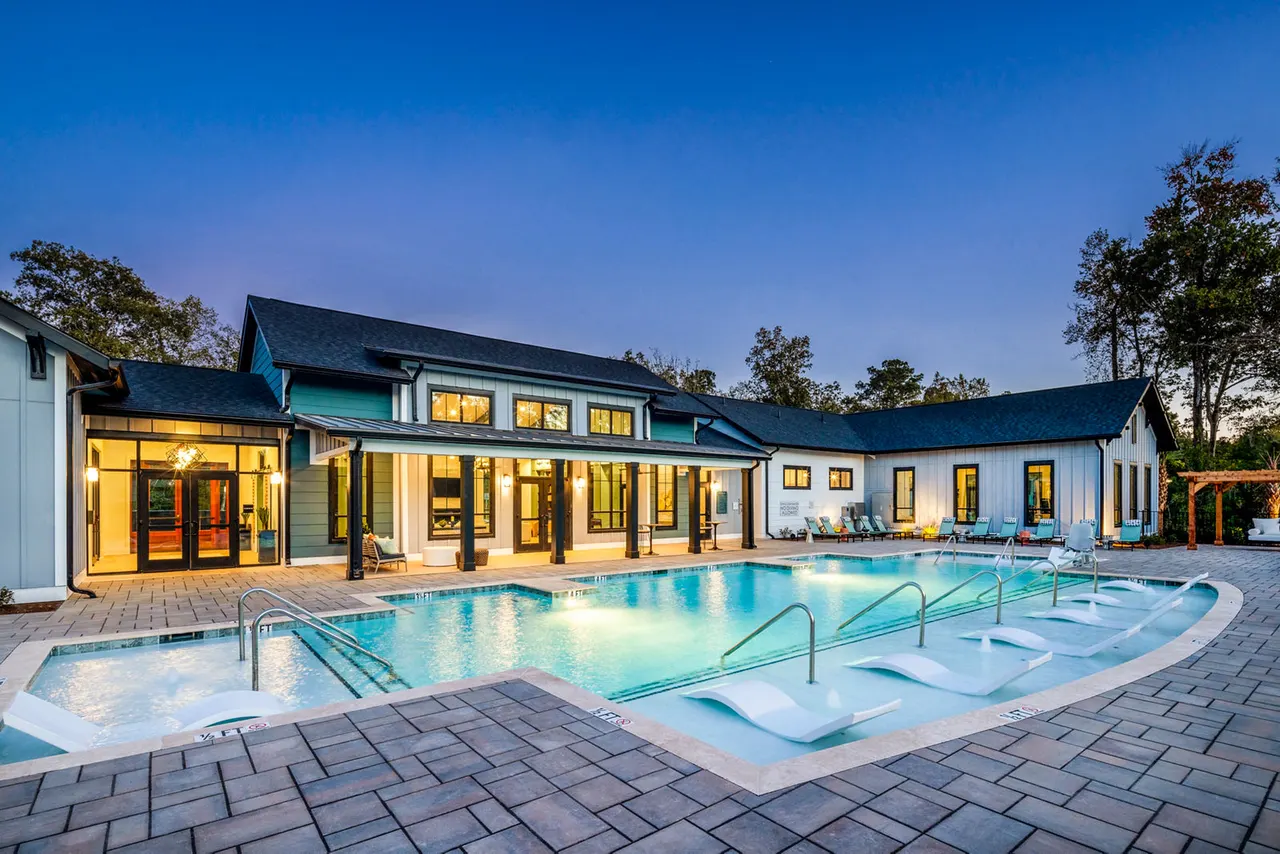 Broadstone Ingleside Apartments