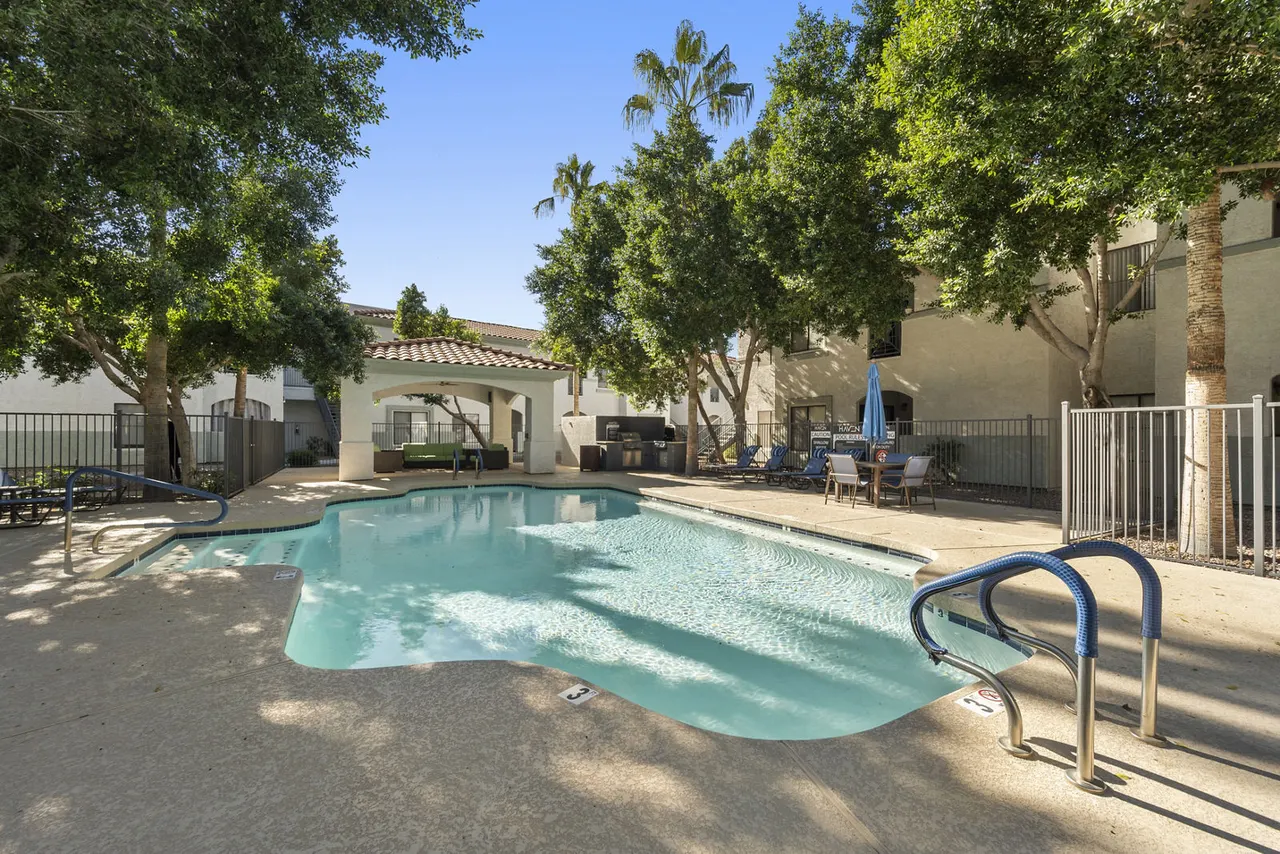 Solis at Towne Center Apartments