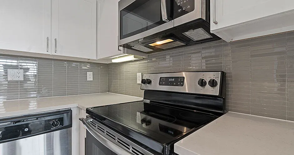 The Pearl on Frankford Apartments