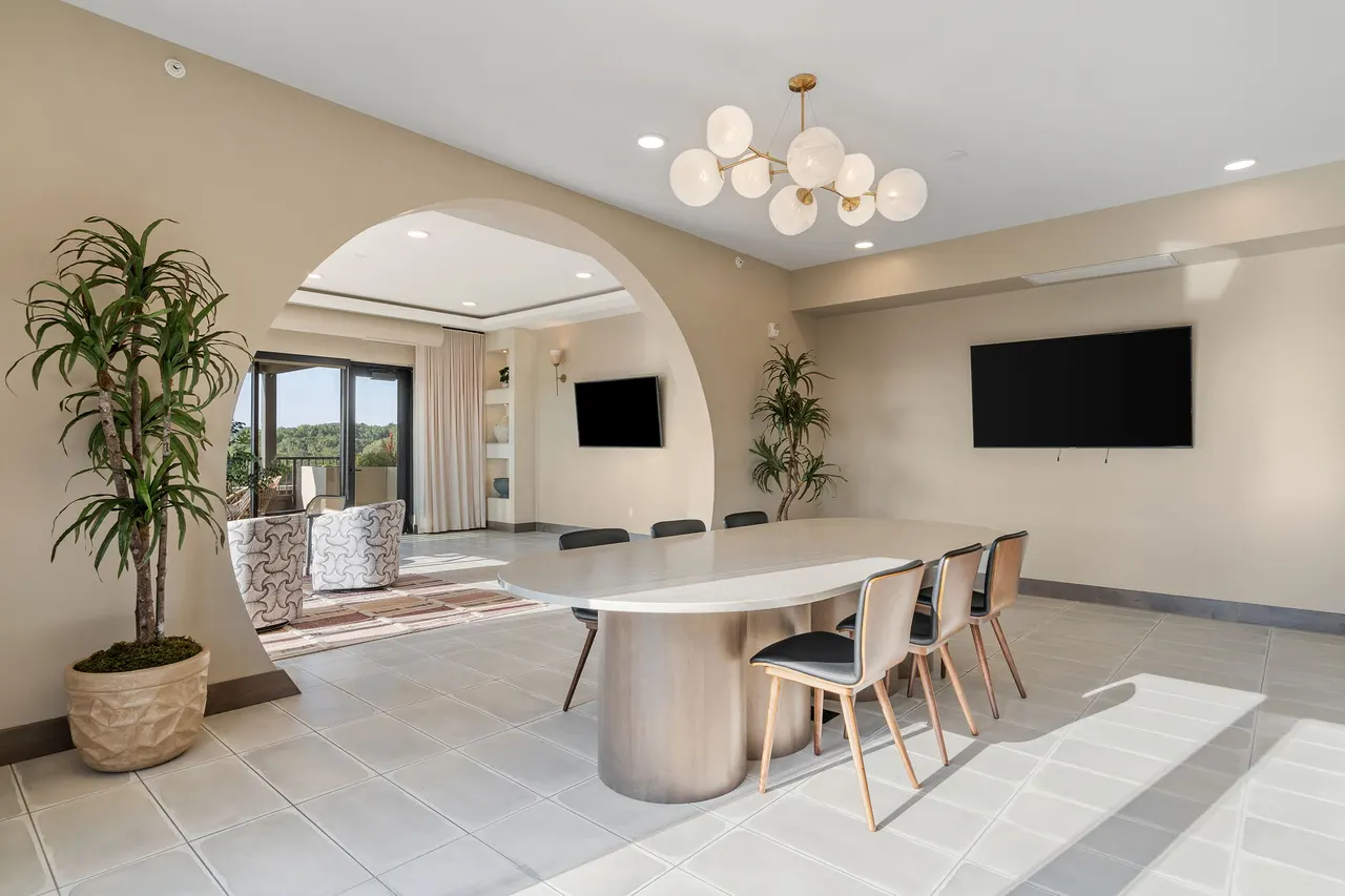 Juliette Apartments