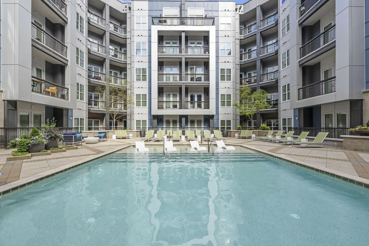 Circa Uptown Apartments