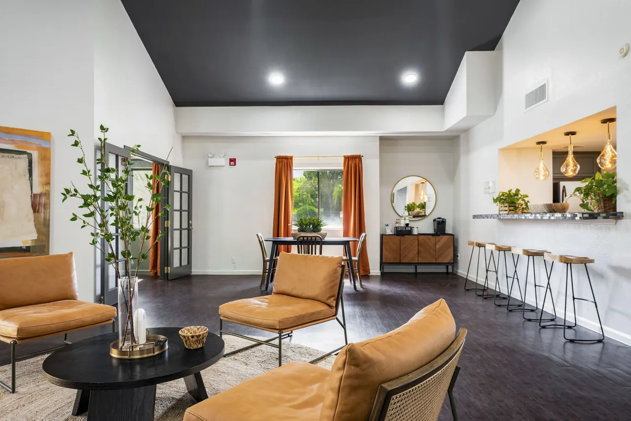 Eagle Point Apartments