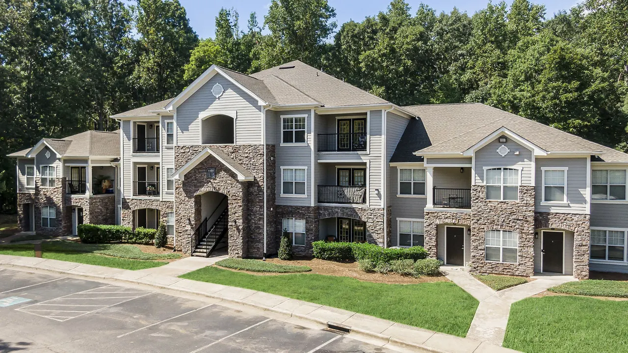 Encore at the Park Apartments