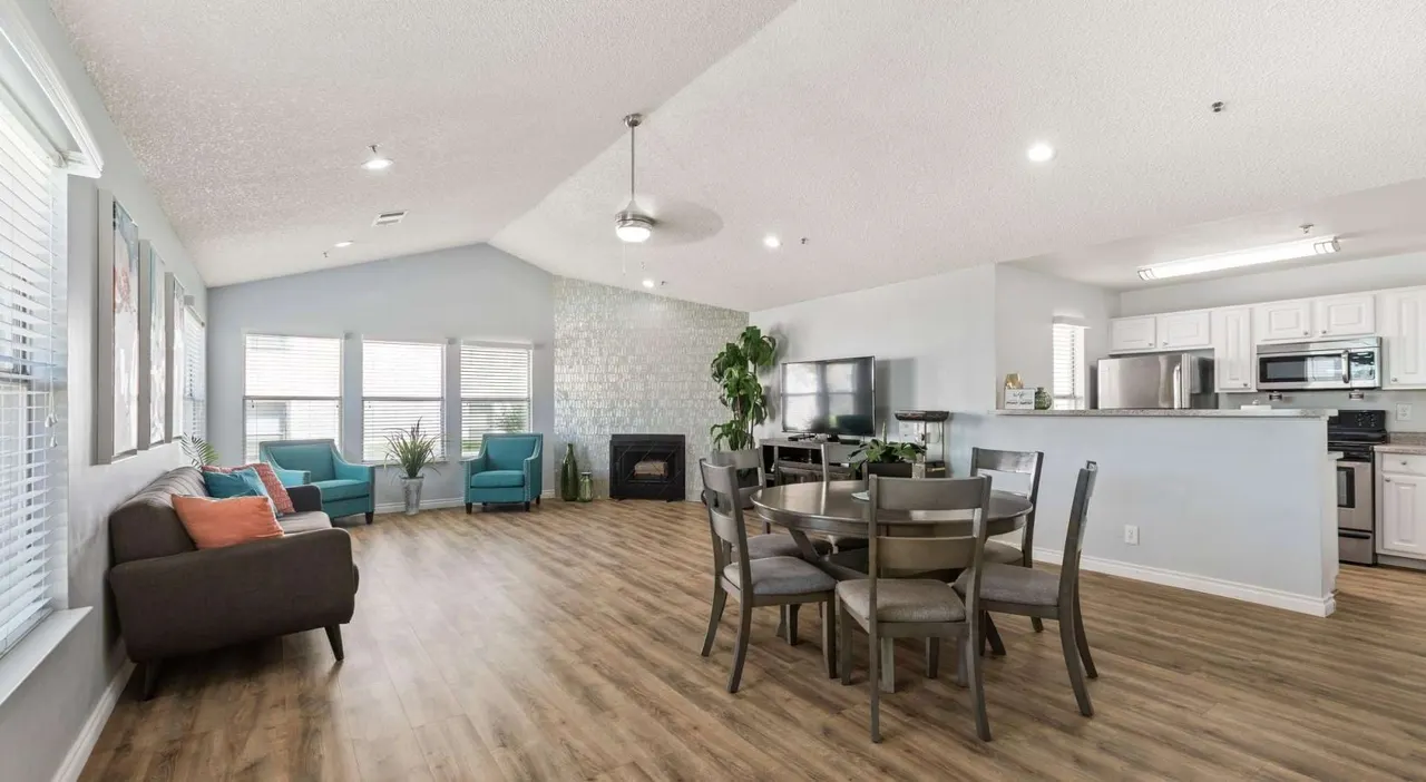 Promontory Point Apartments