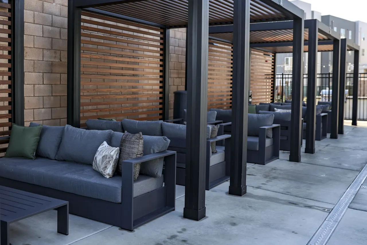 The Grove at Woodlake Apartments