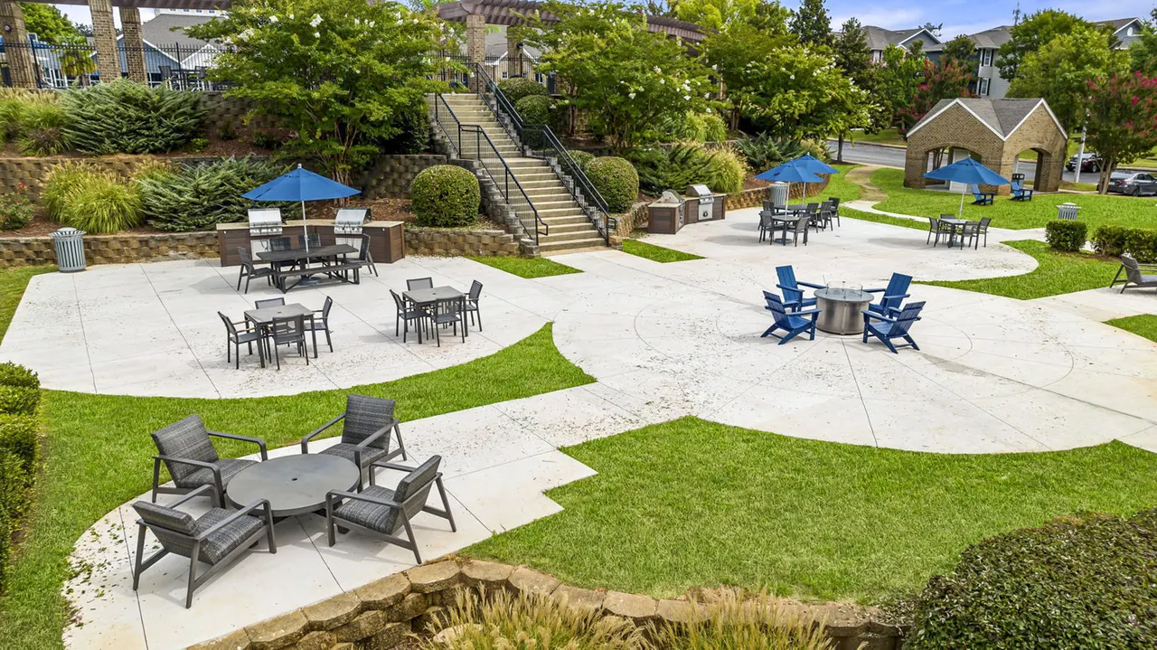 Wolf Creek Apartments