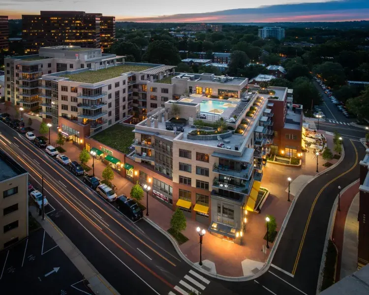 2001 Clarendon