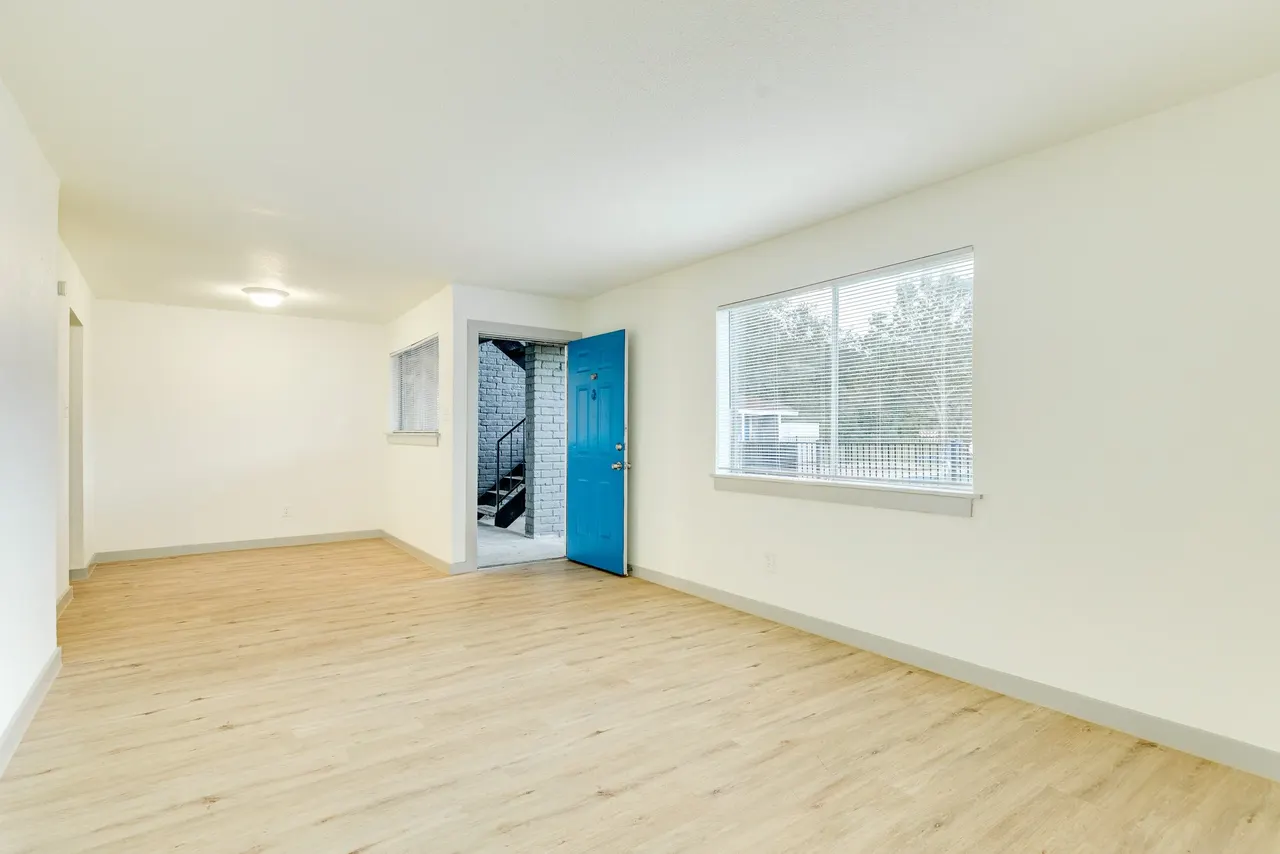 Lantana Apartments