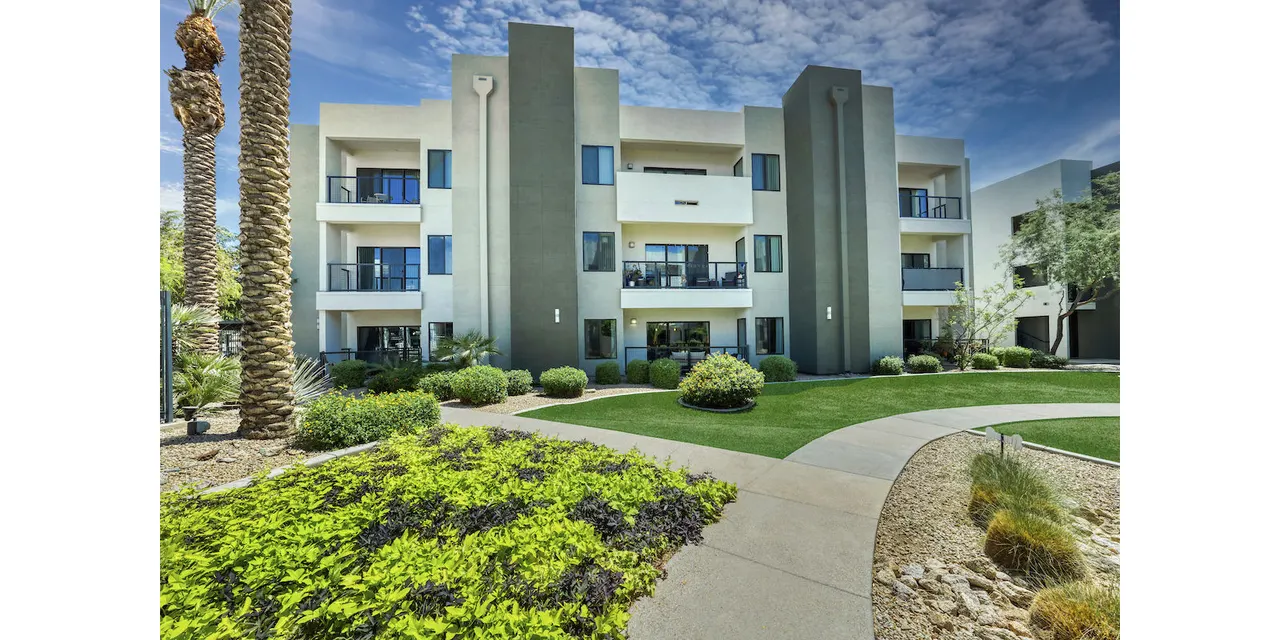 Seven Luxury Apartments
