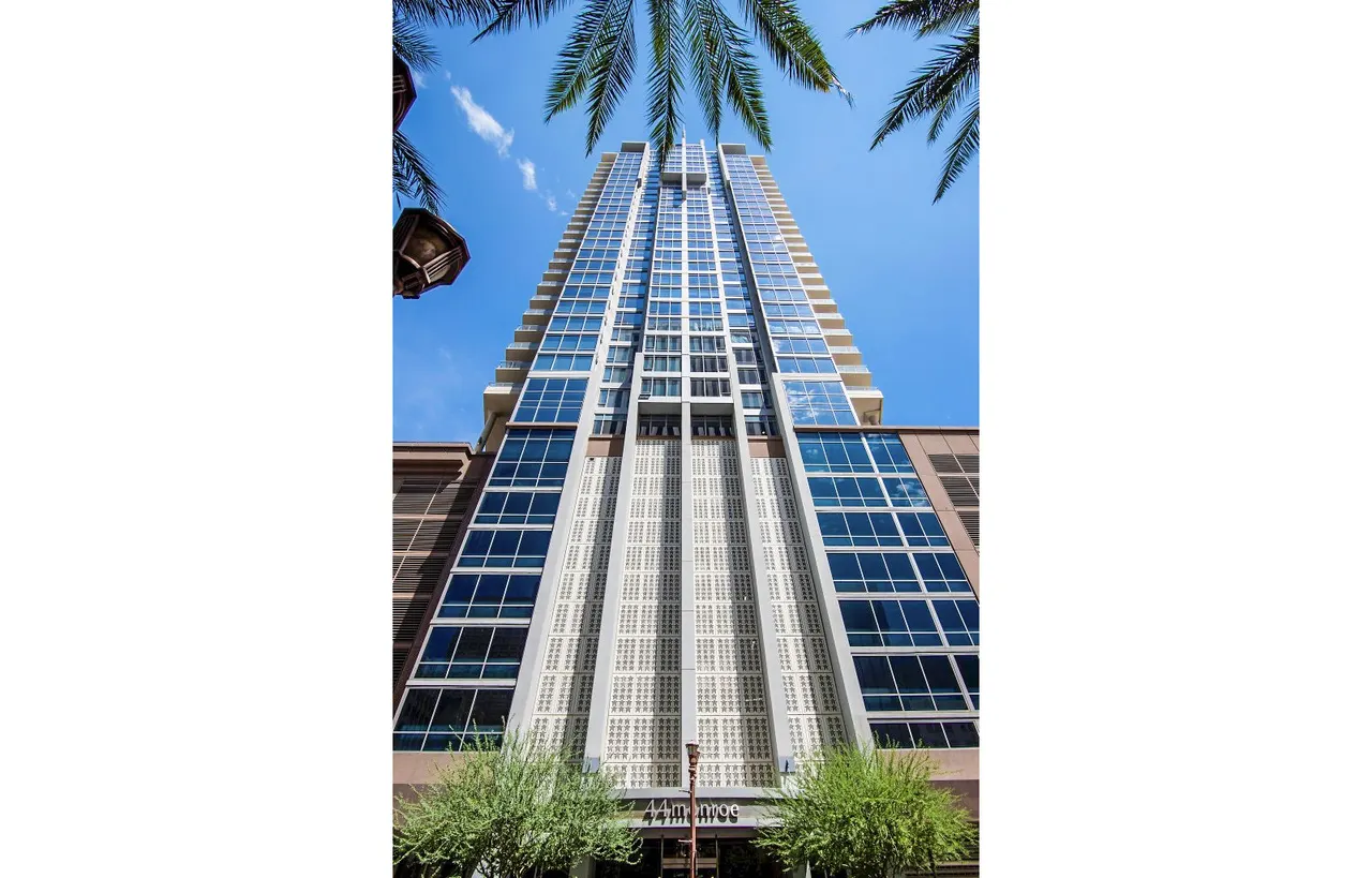 44 Monroe