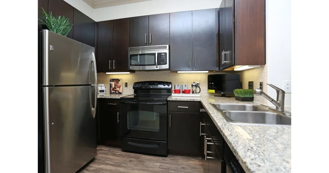 Braeswood Place
