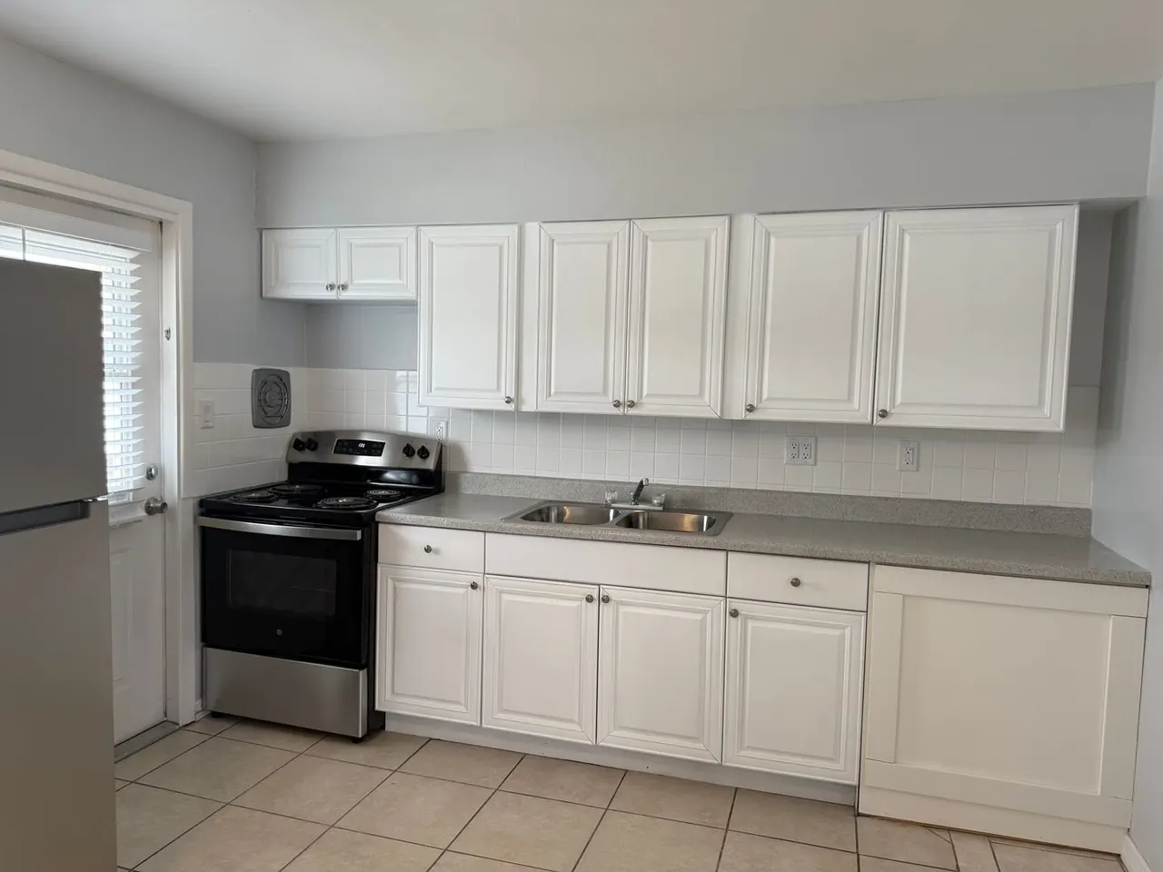 Manatee Bay Apartments