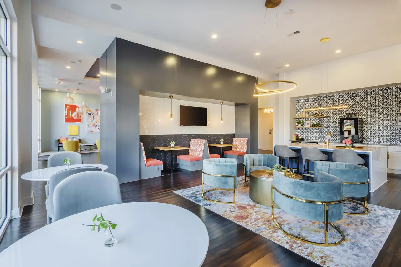 Presley Uptown Apartments