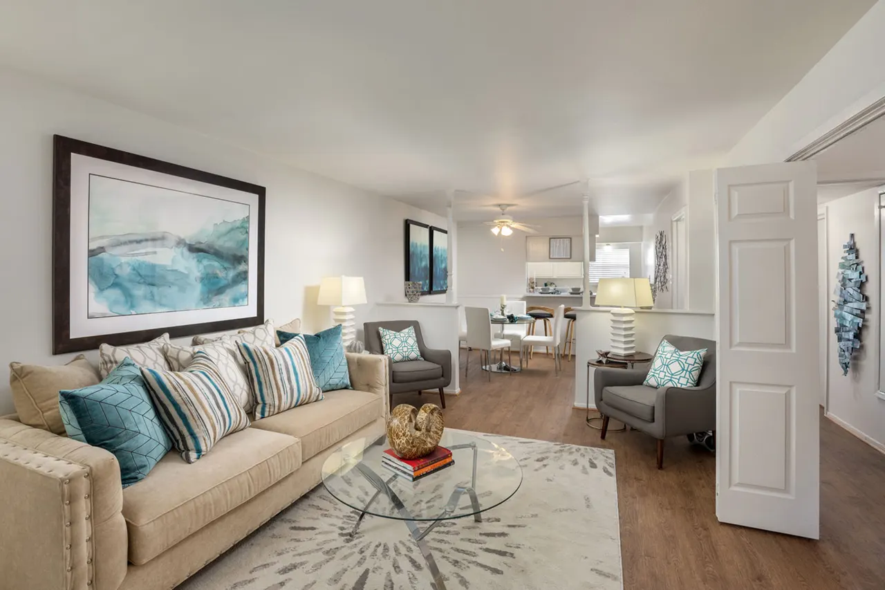 Colony Oaks Apartments