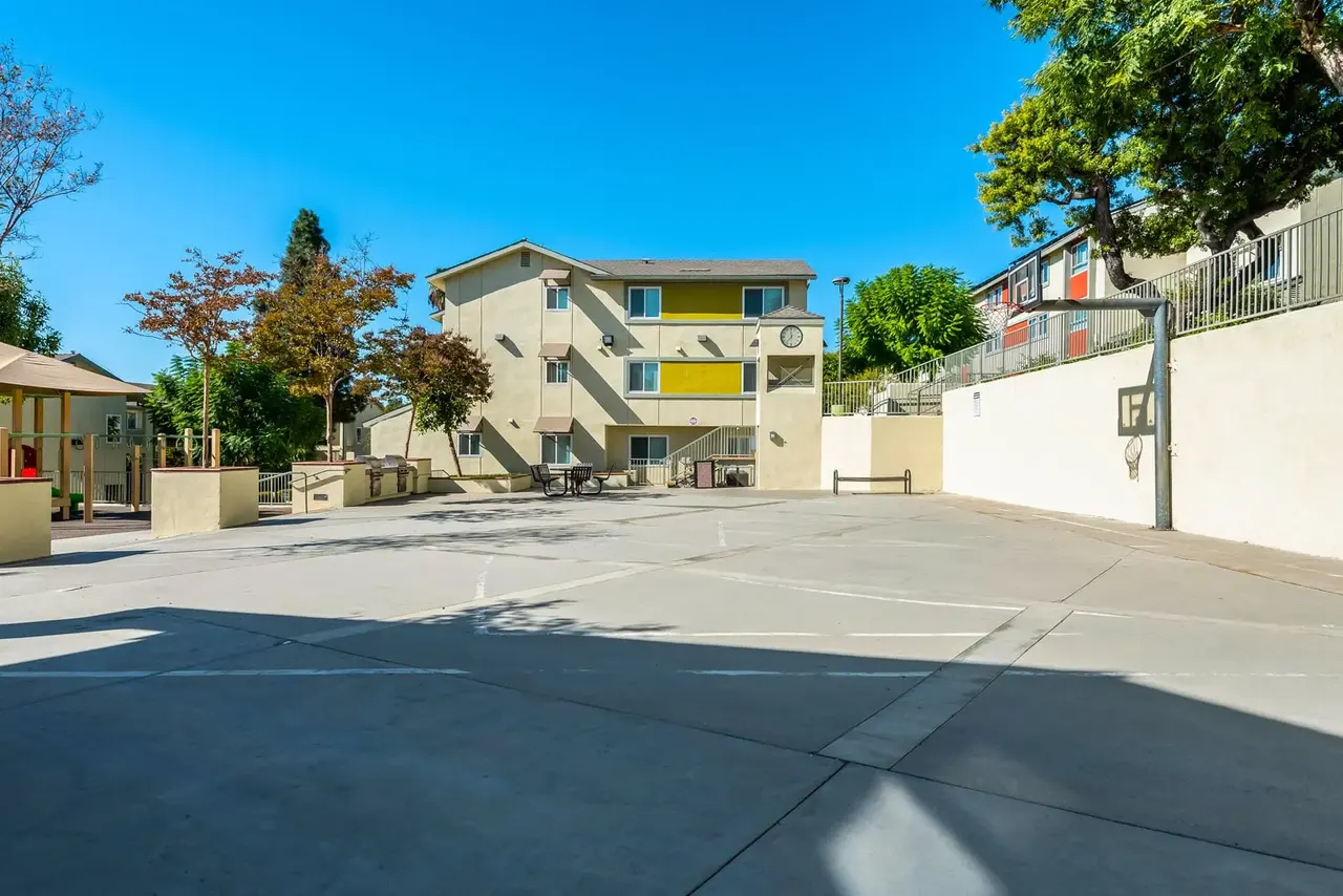 Mission Plaza