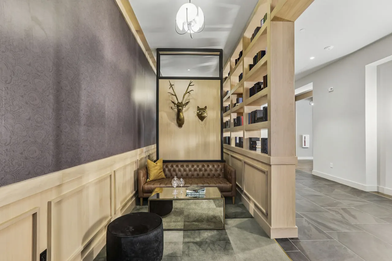 Alta New Carrollton