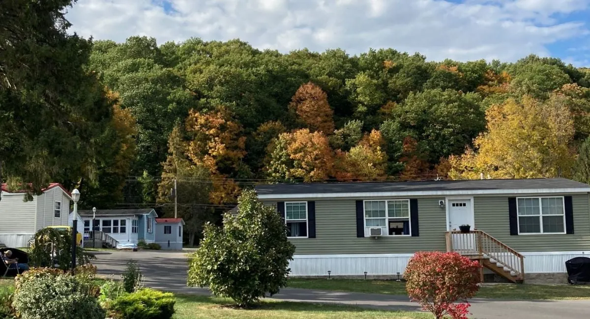 Wooded Estates Mobile Home Community