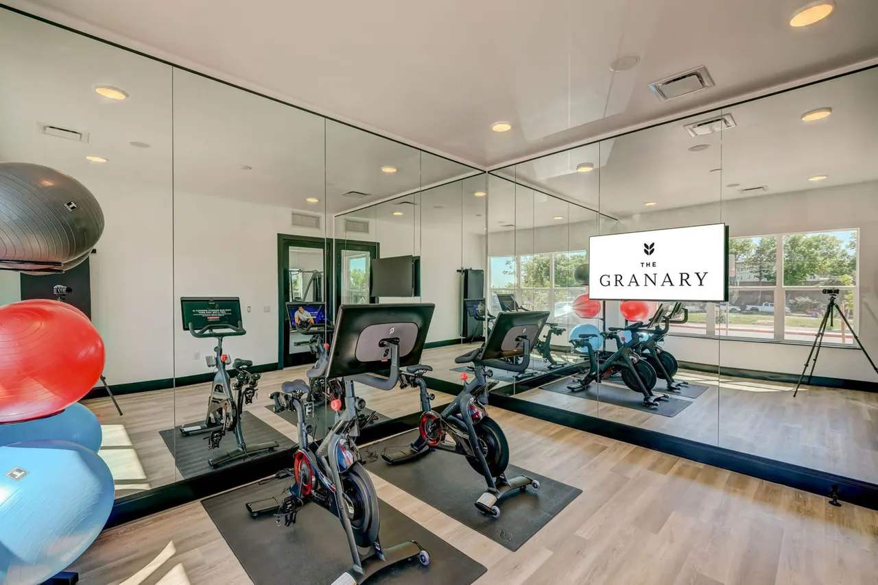 Fairway Lane Apartments