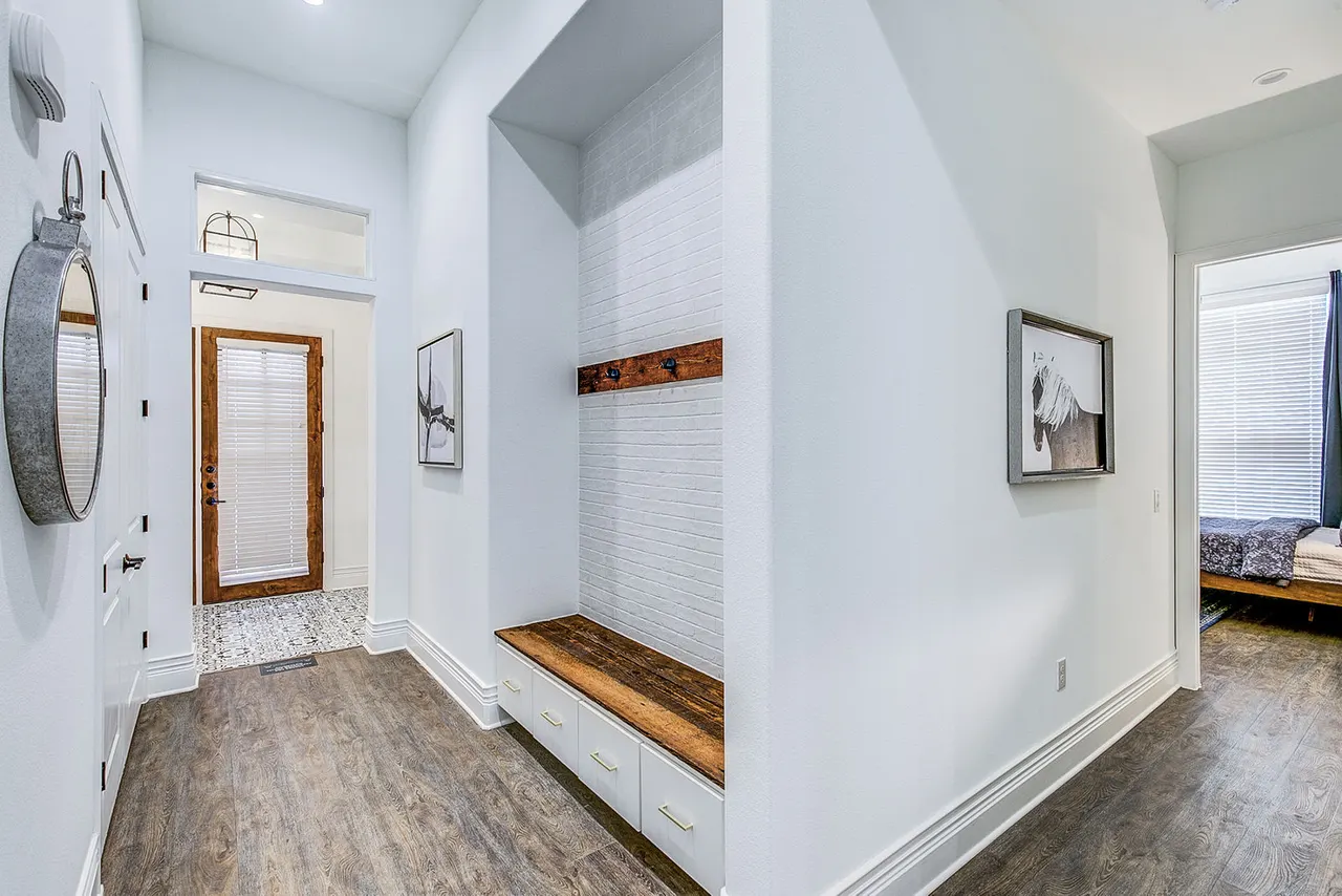 Elan Inwood