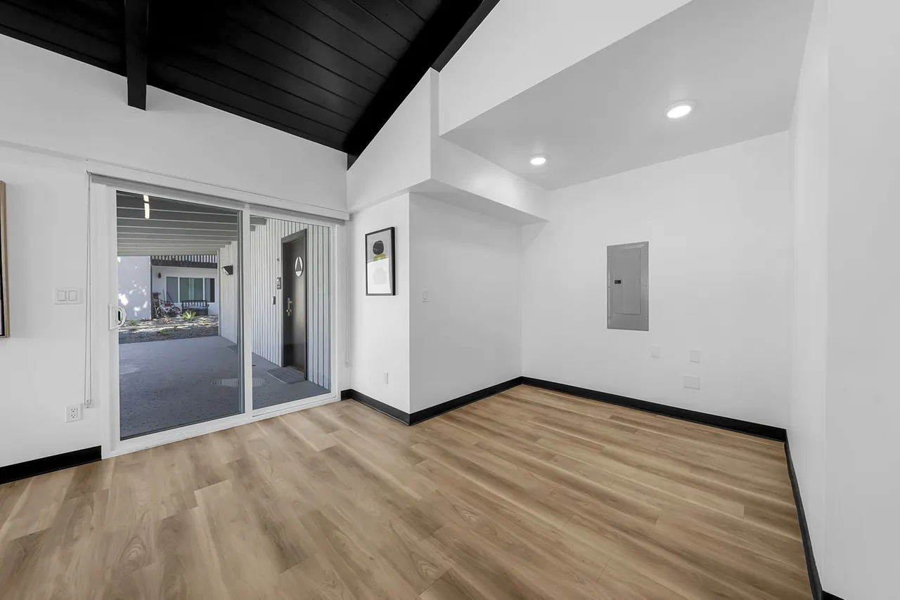 Sunset Villa Apartments