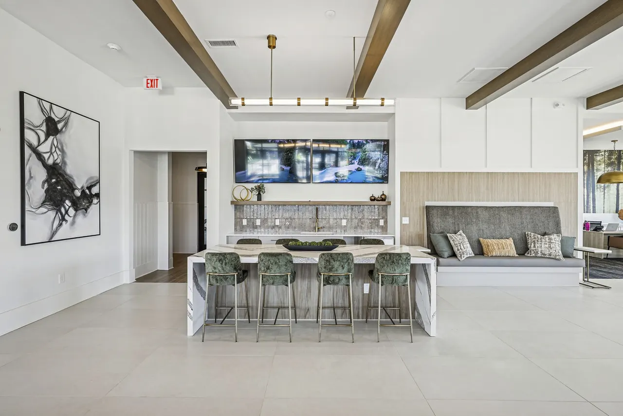 Rio Point Apartments