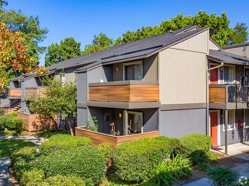 Summerwood Apartments