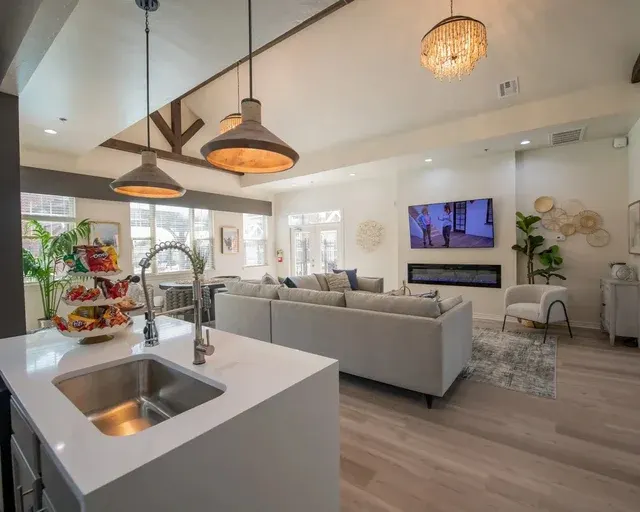 Cross Timbers Apartments