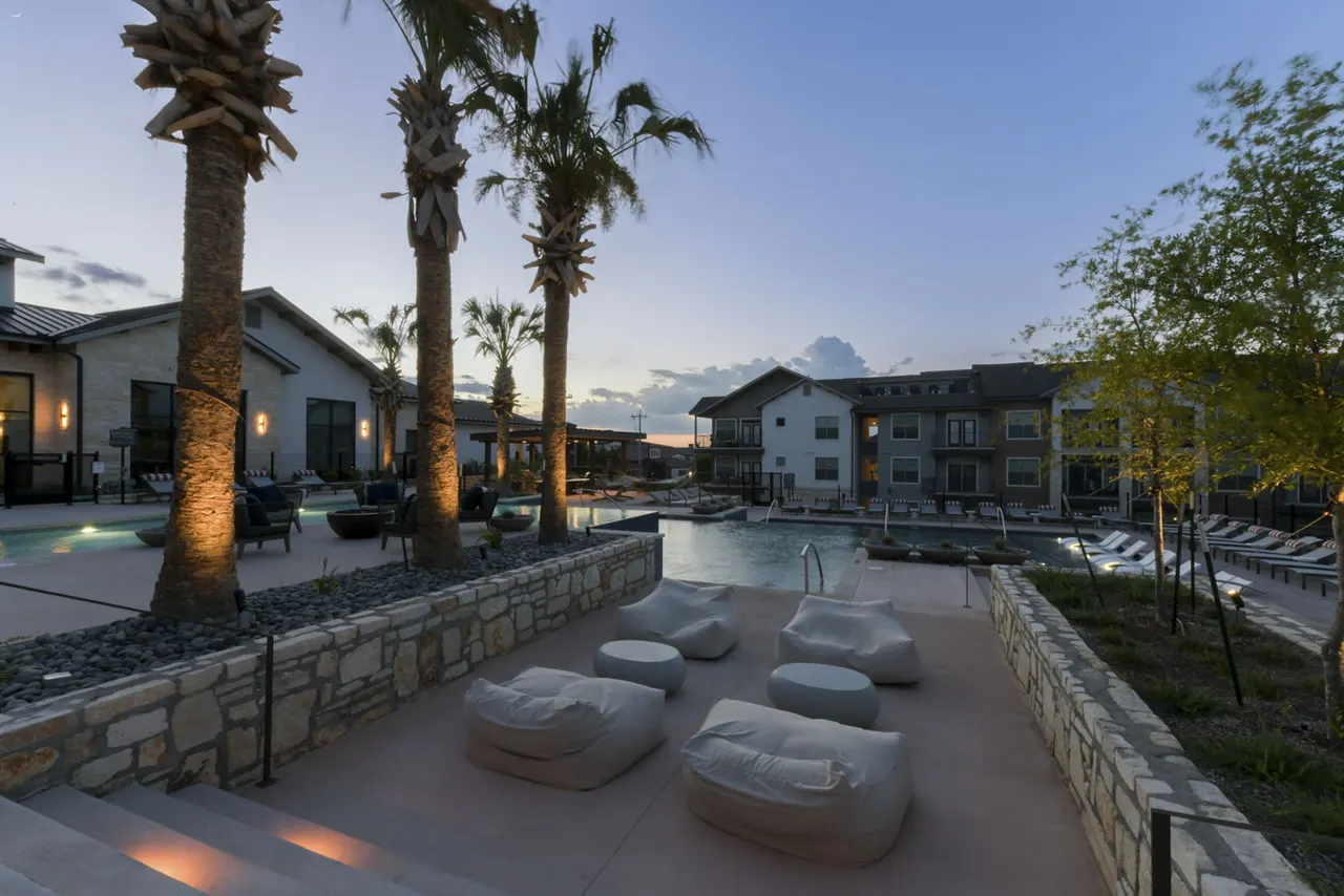 Park at Stone Oak Apartments