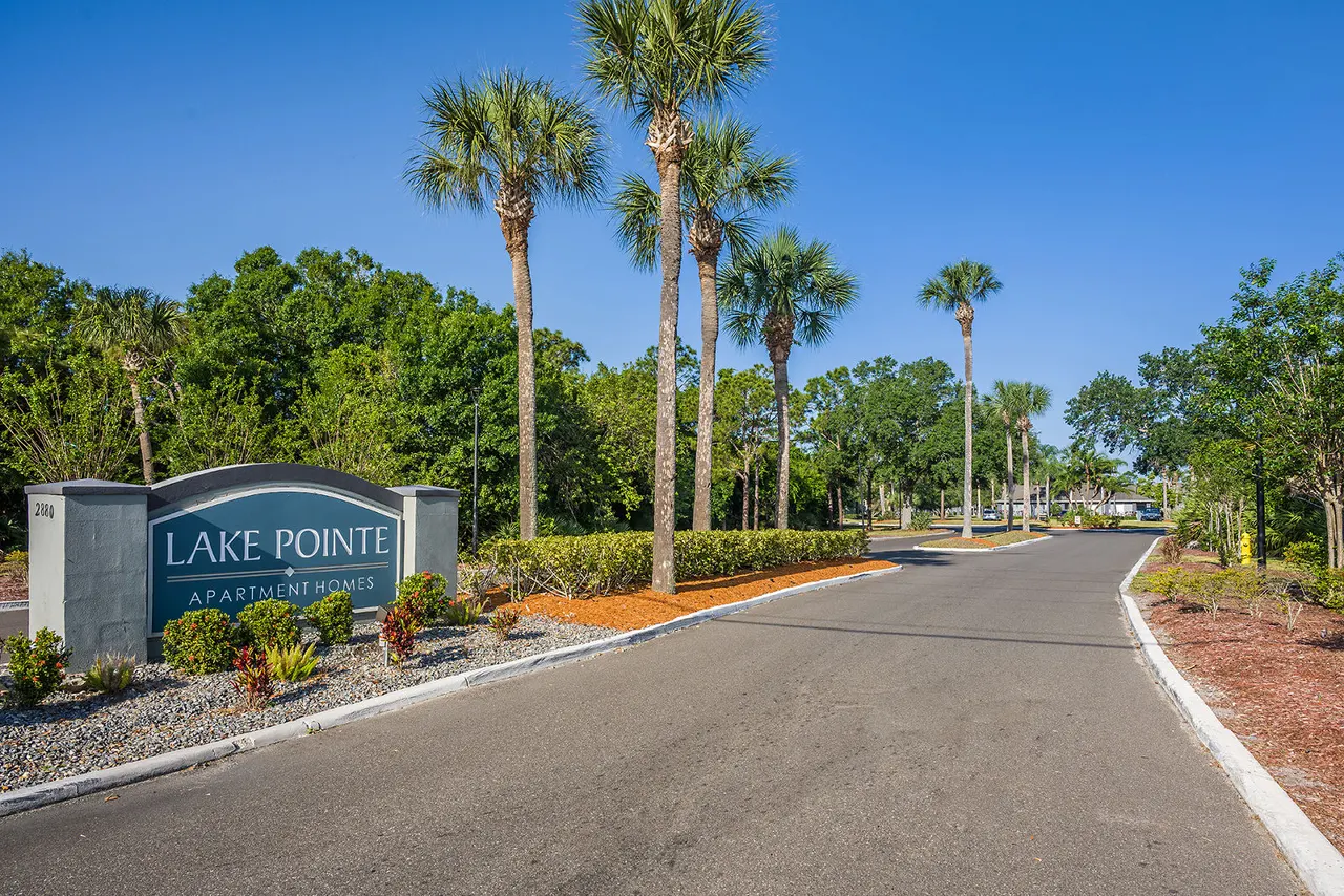 Lake Pointe