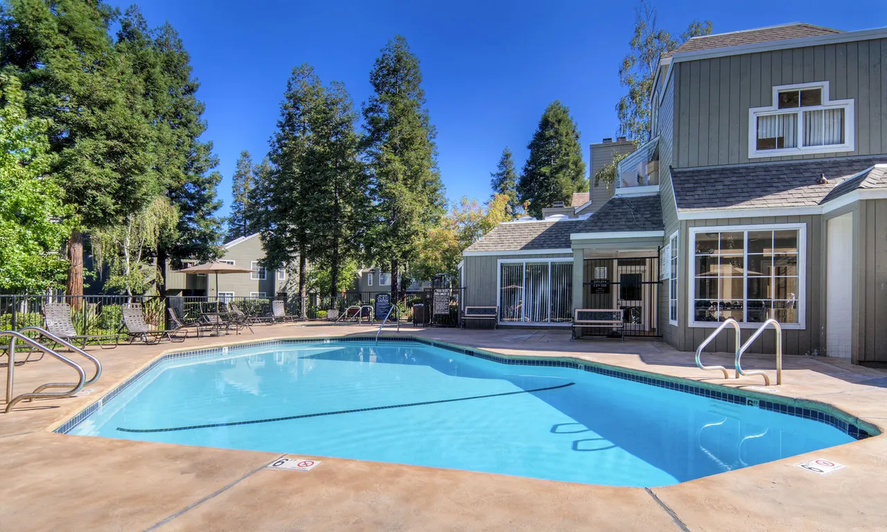 Wood Creek Apartments