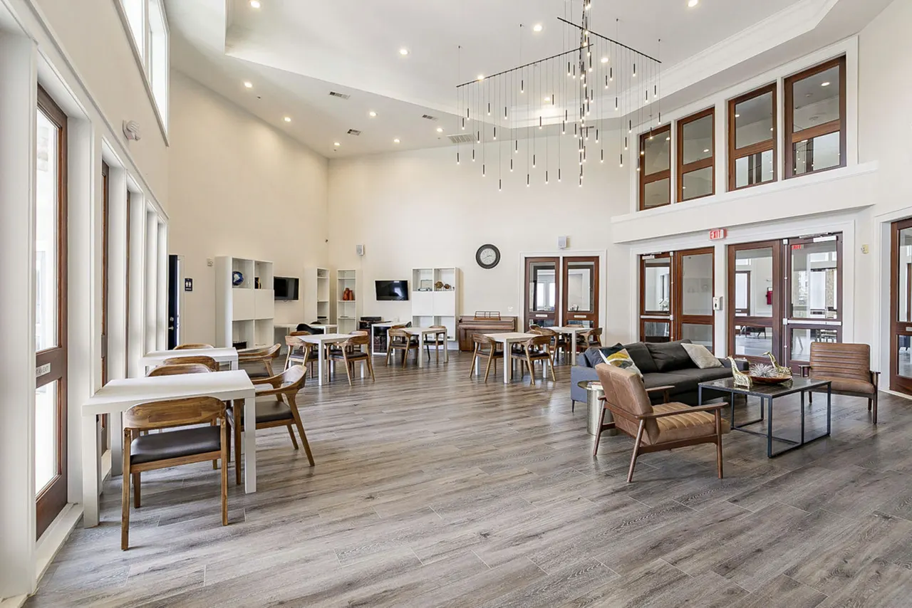 The Grand Parkway Apartments
