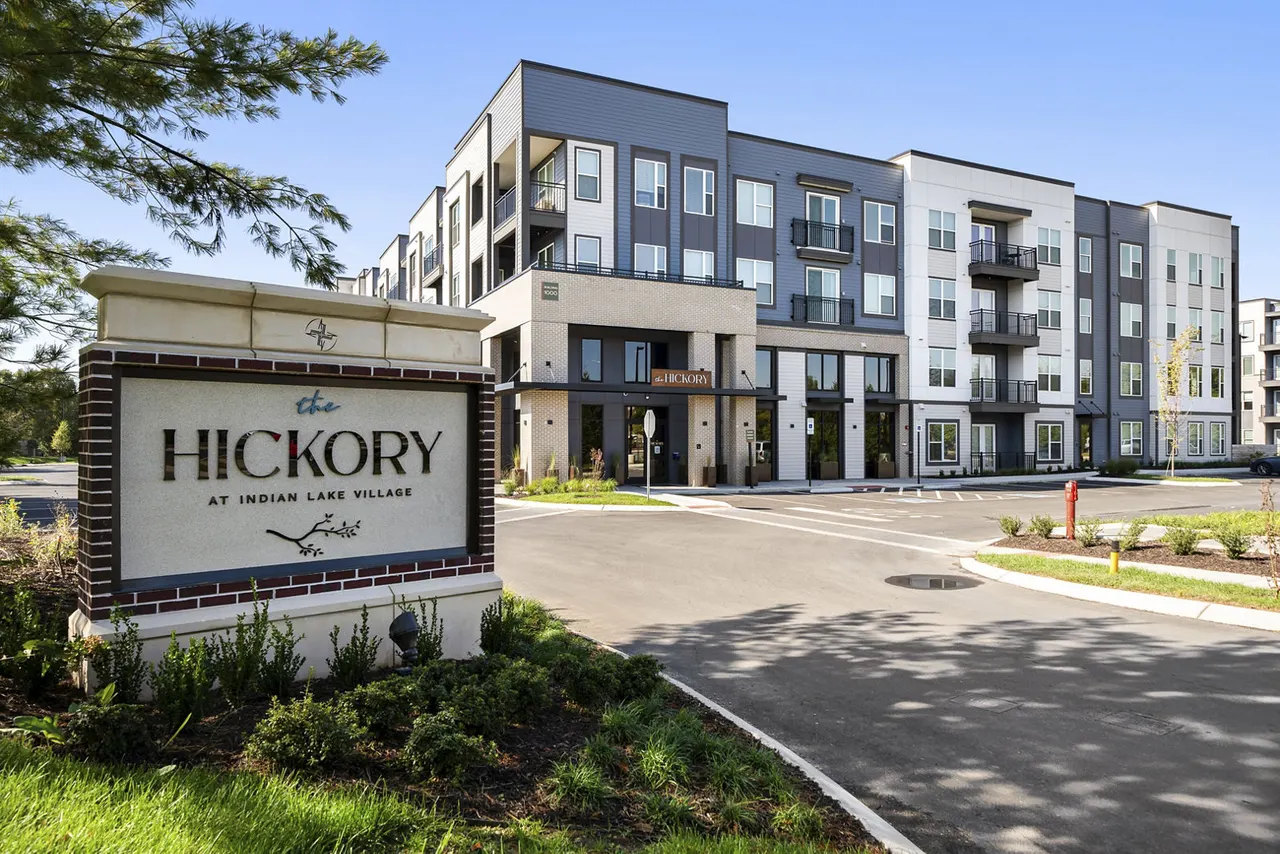 The Hickory at Indian Lake Village Apartments