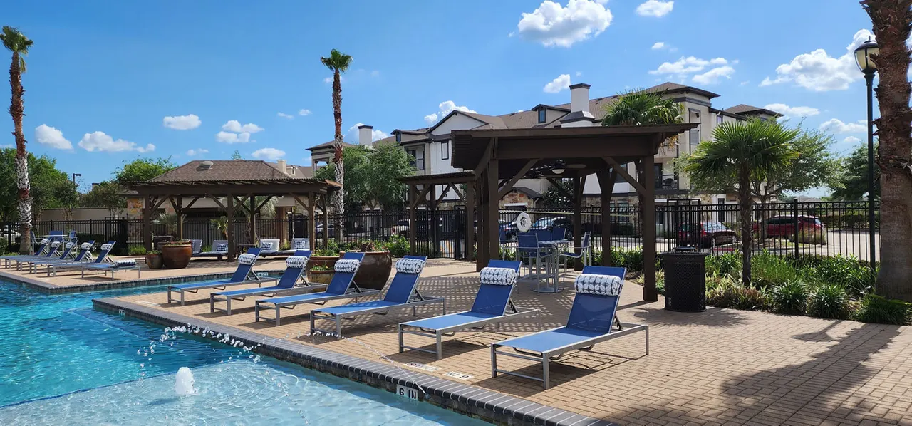 Grand Villas at Tuscan Lakes