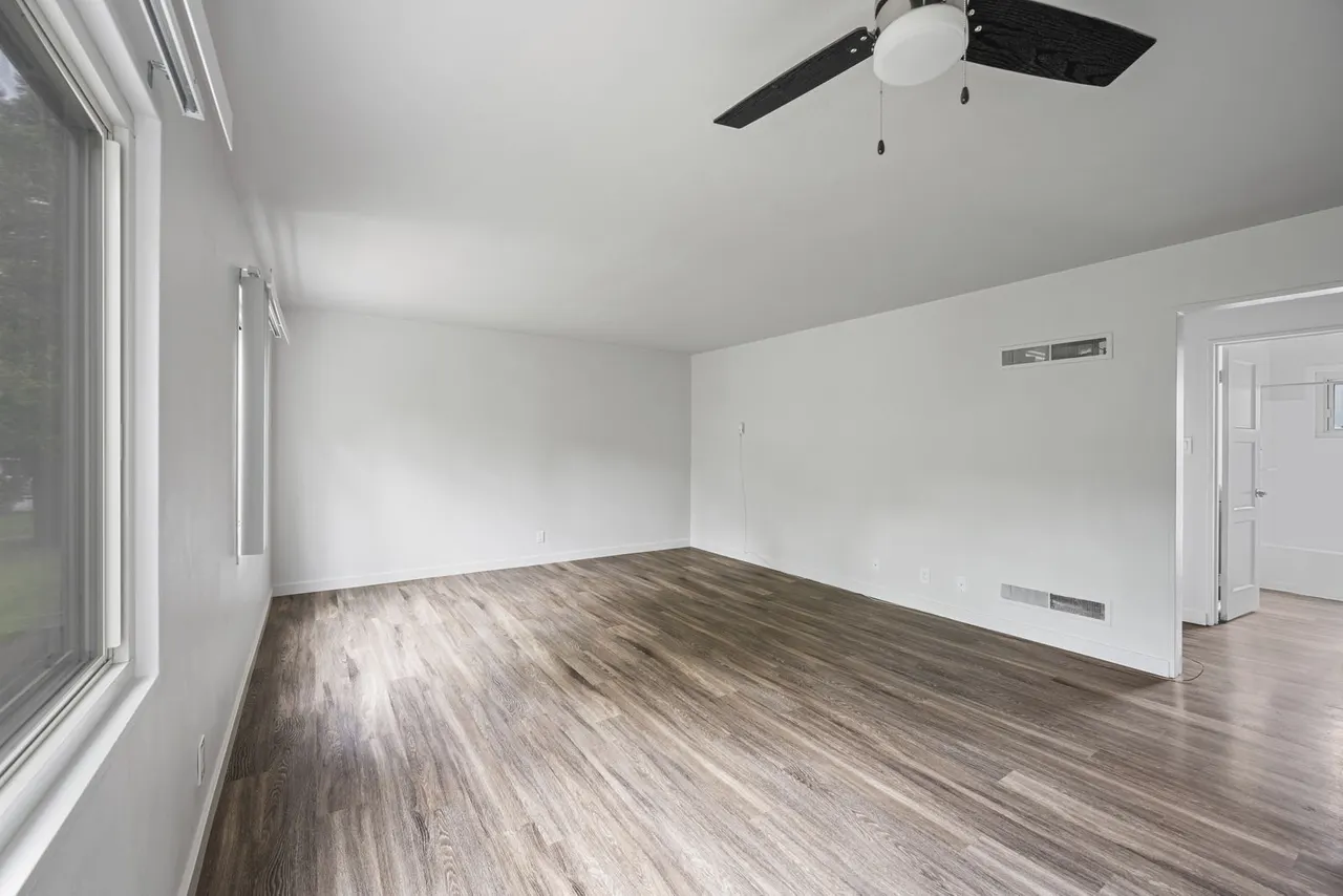 Hillsdale Garden Apartments