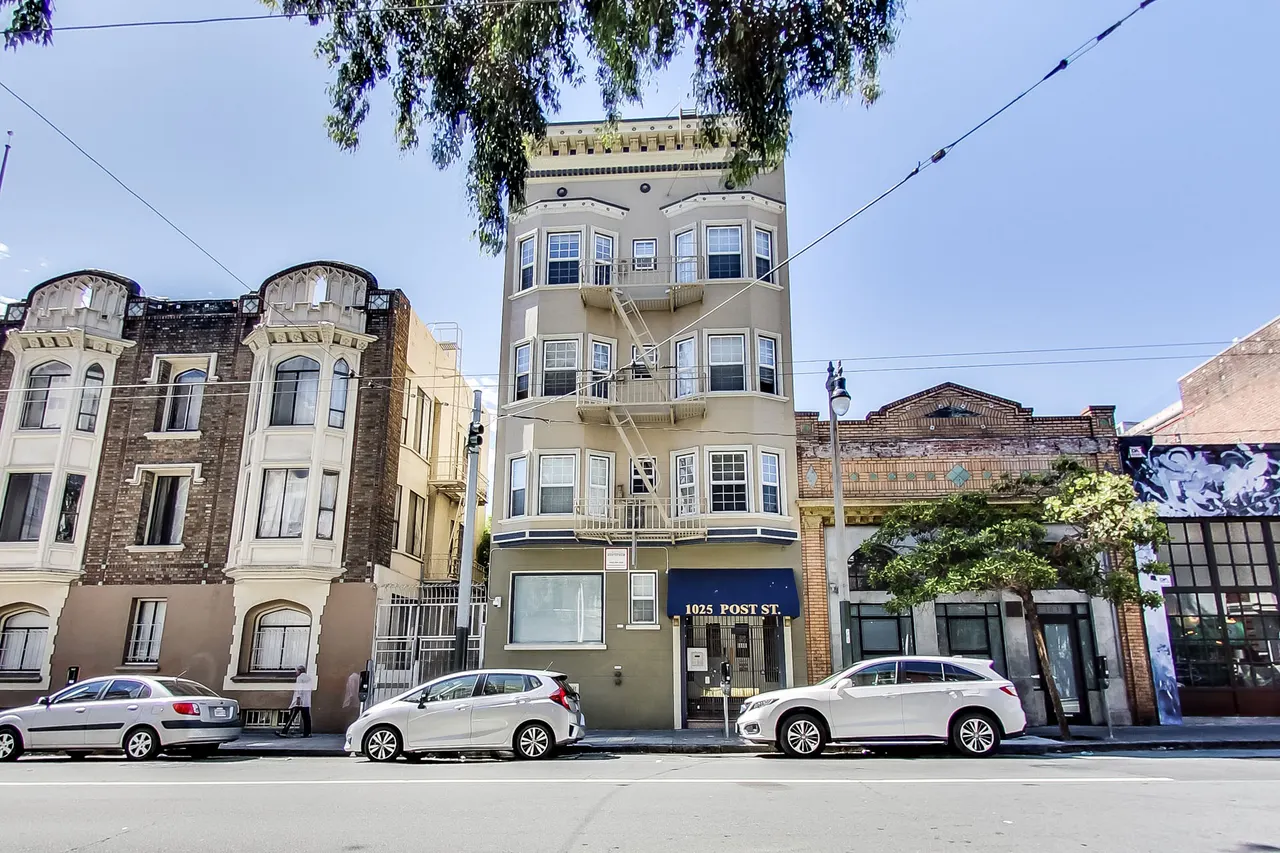 1025 Post Apartments