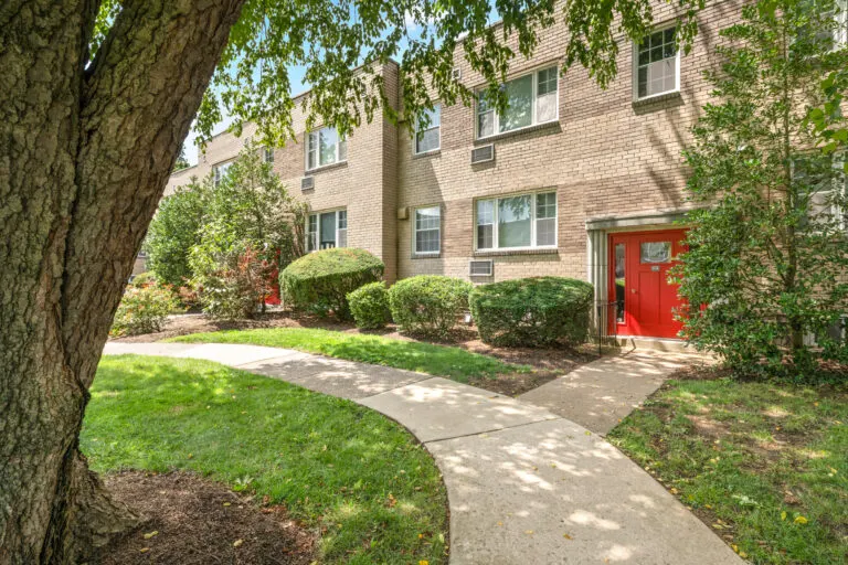 Merion Court Apartments