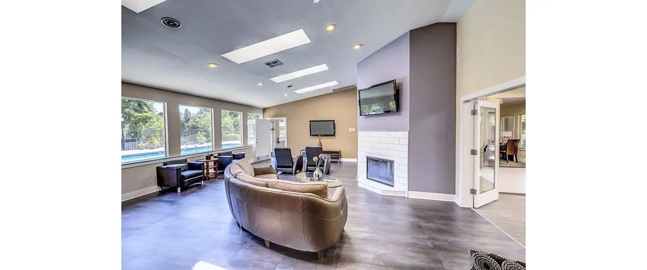 Onyx Apartments