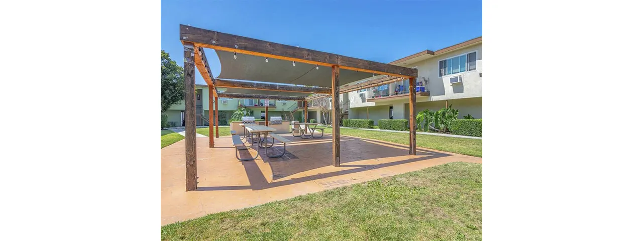 Citrus Court