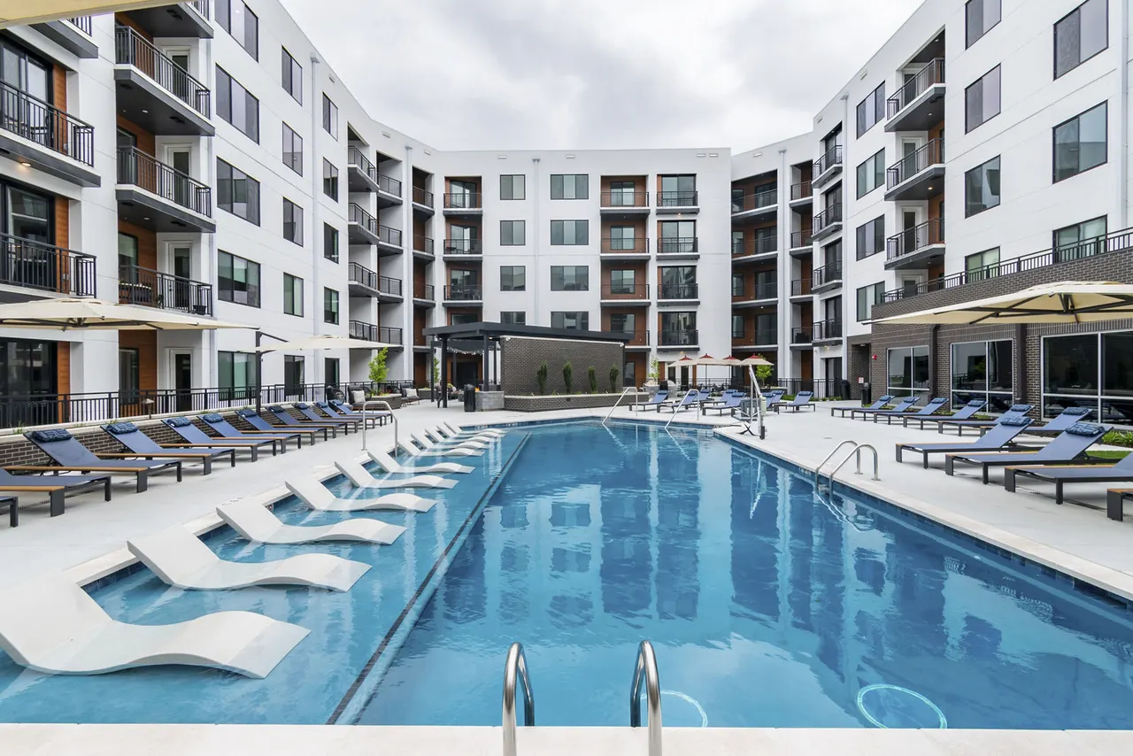 Cambridge West Apartments